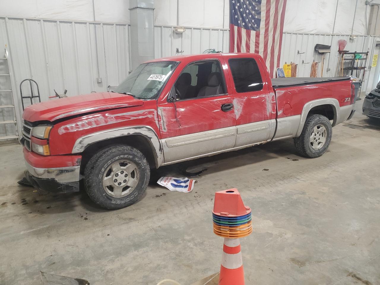 2006 Chevrolet Silverado - Image 1