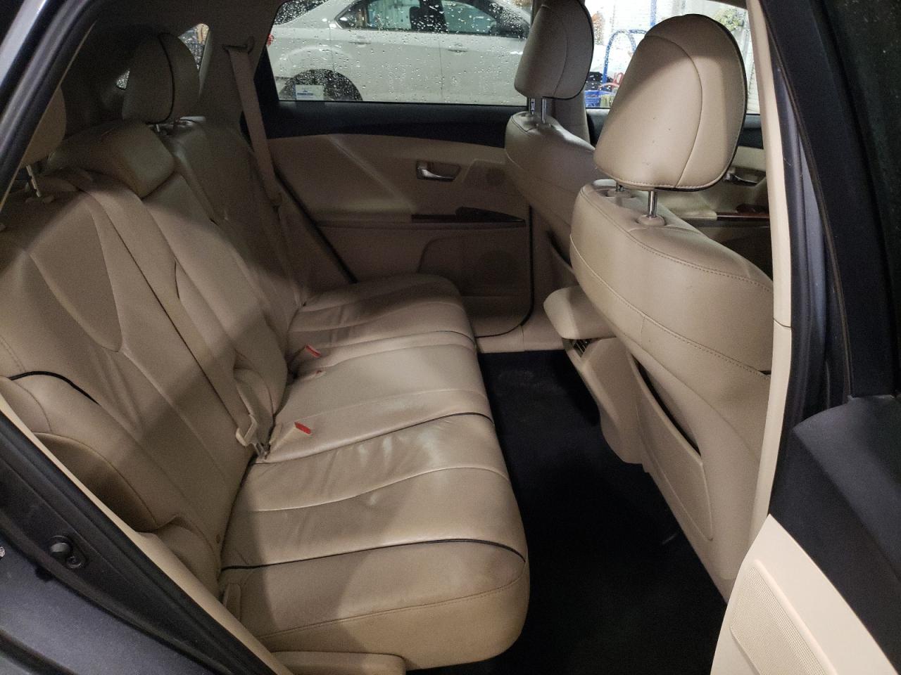 2009 Toyota Venza - Image 12