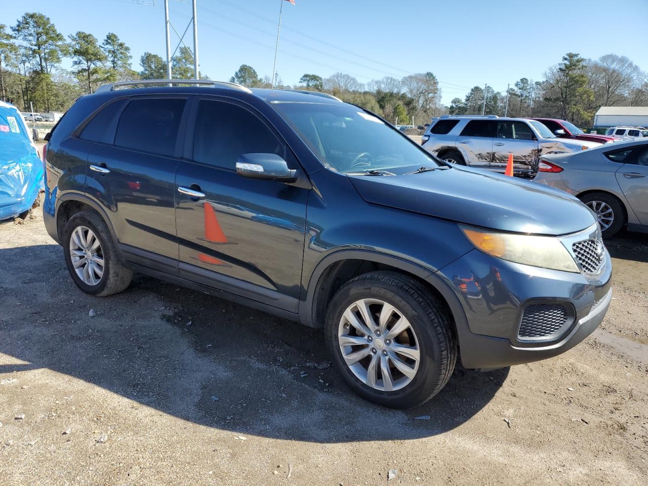 2011 Kia Sorento - Image 4