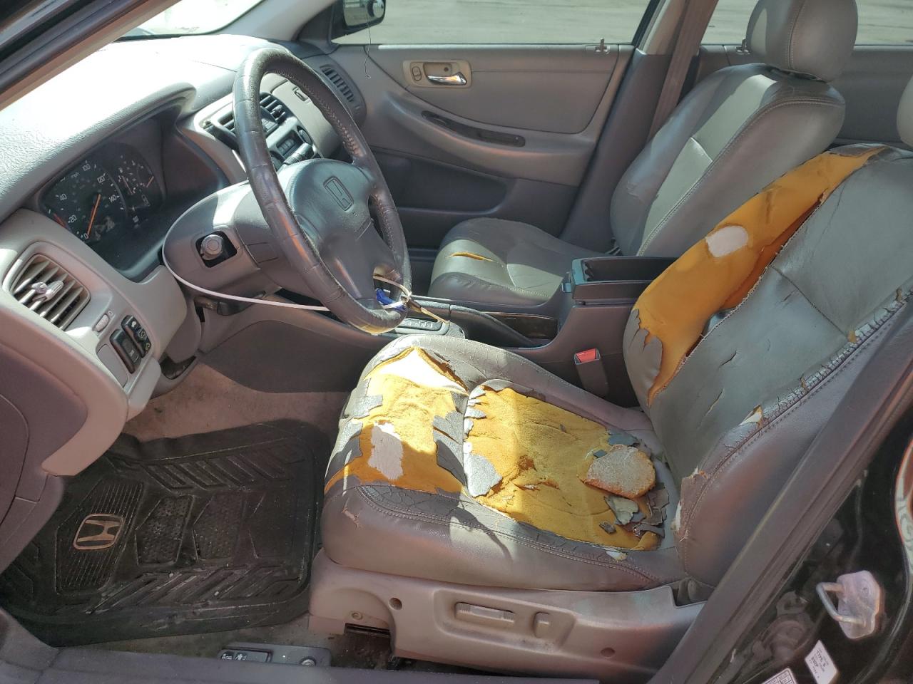 2000 Honda Accord - Image 7