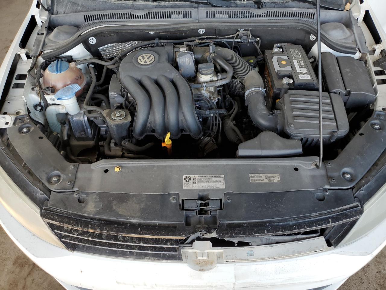 2014 Volkswagen Jetta - Image 11