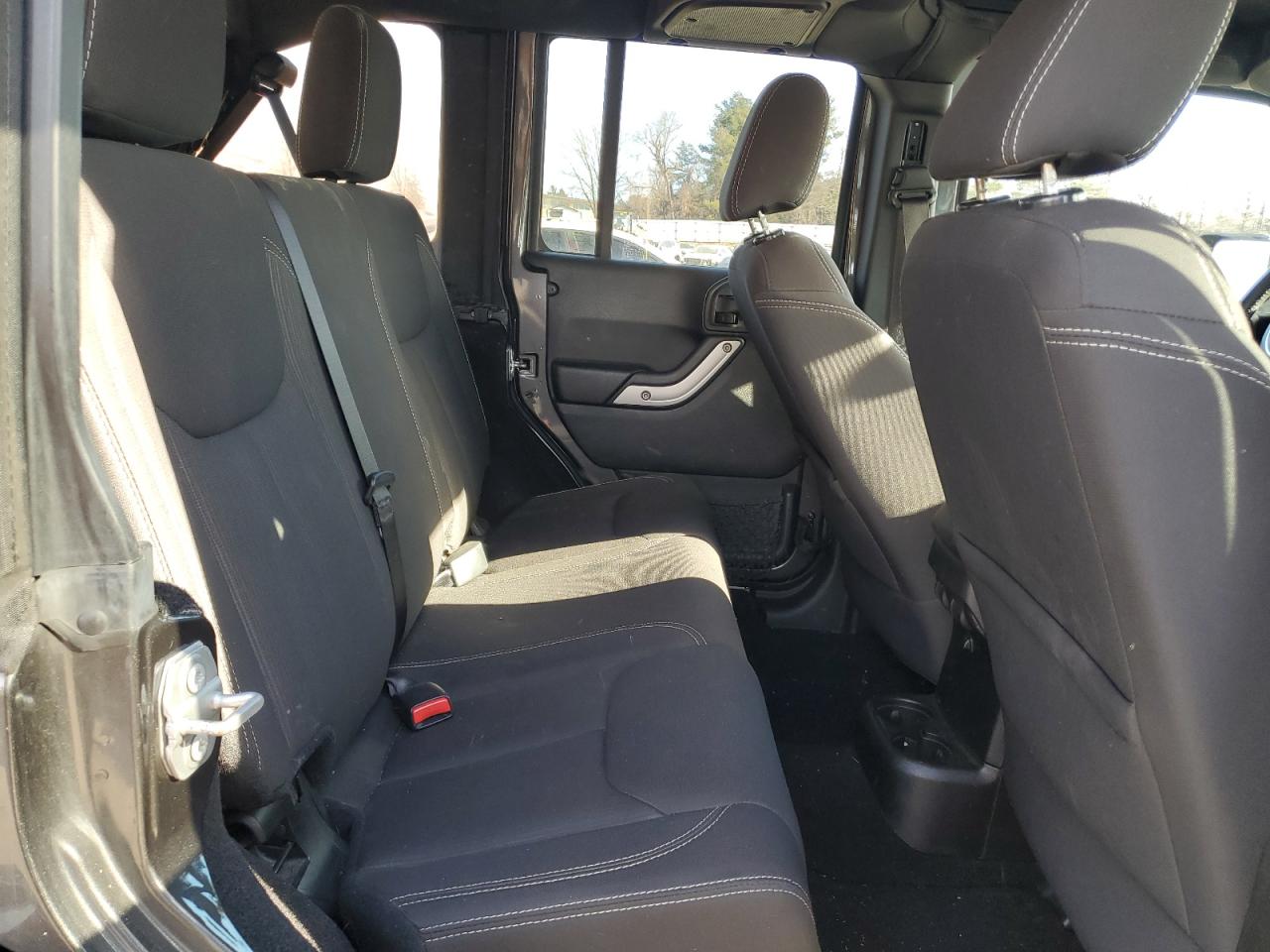 2017 Jeep Wrangler - Image 11