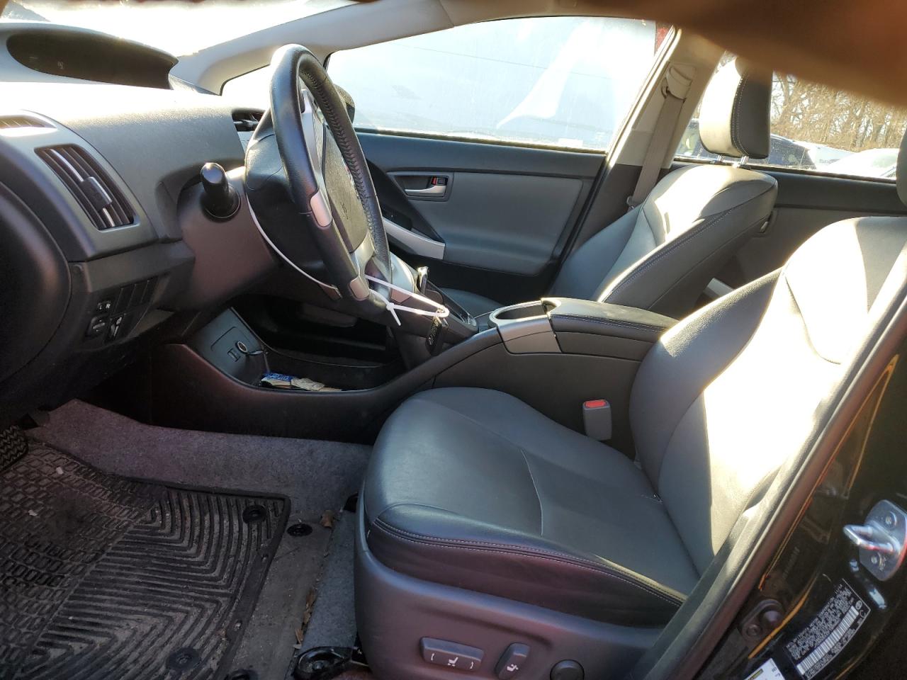 2015 Toyota Prius - Image 7