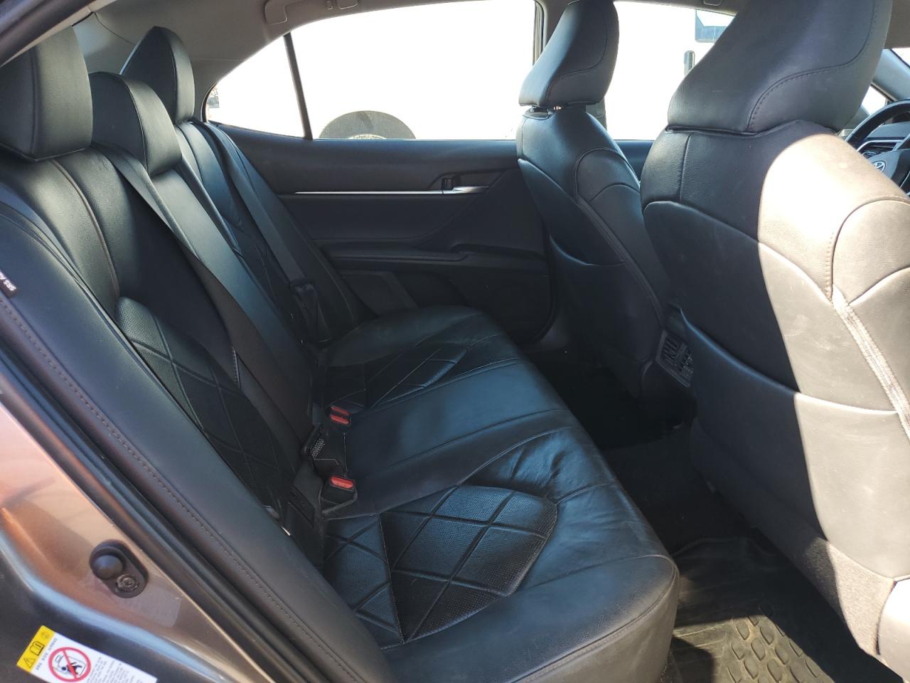 2018 Toyota Camry - Image 10