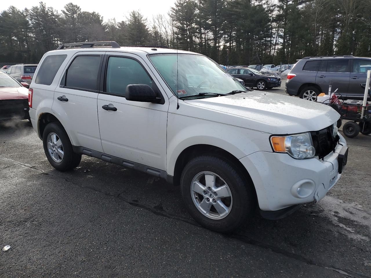 2009 Ford Escape - Image 4