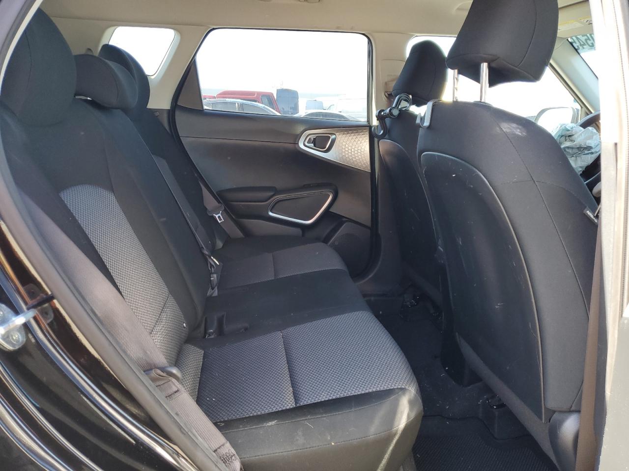 2022 Kia Soul - Image 11