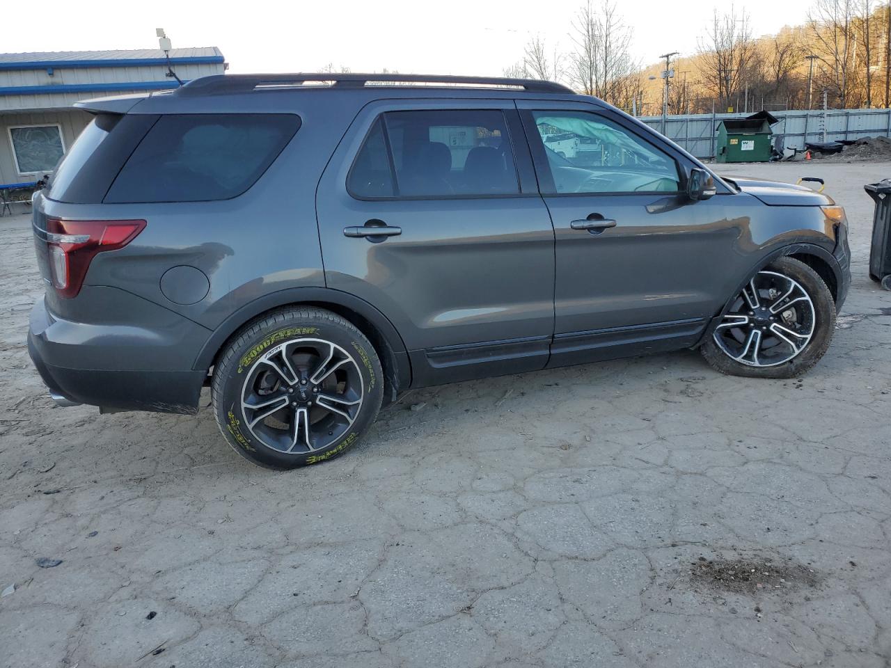 2015 Ford Explorer - Image 3