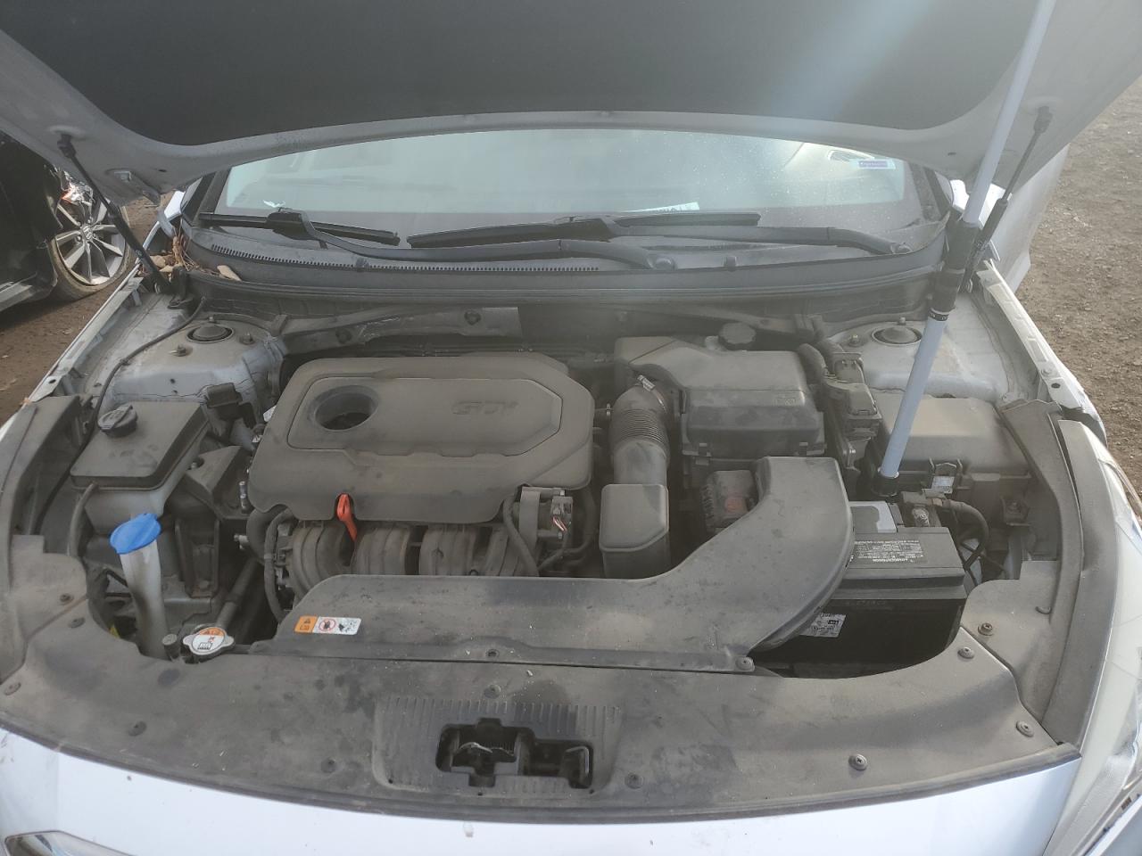 2015 Hyundai Sonata - Image 13