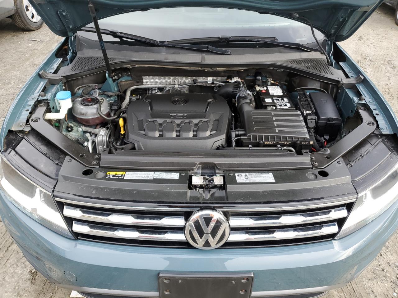 2020 Volkswagen Tiguan - Image 12