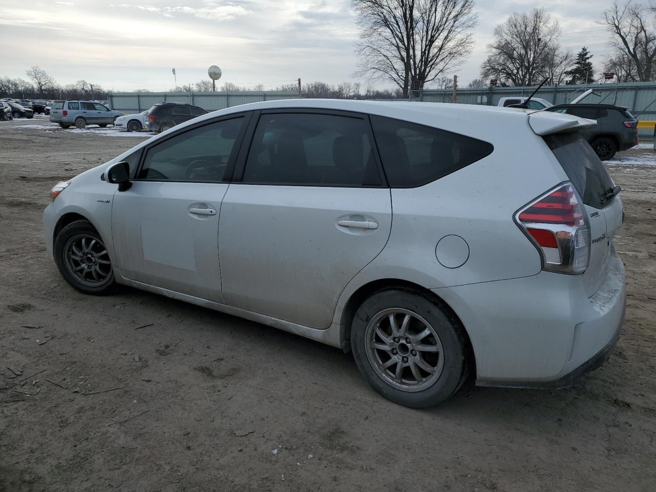 2016 Toyota Prius - Image 2