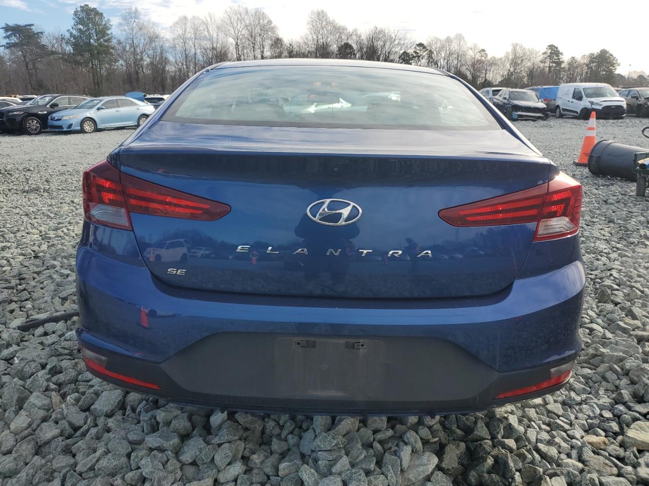 2019 Hyundai Elantra - Image 6