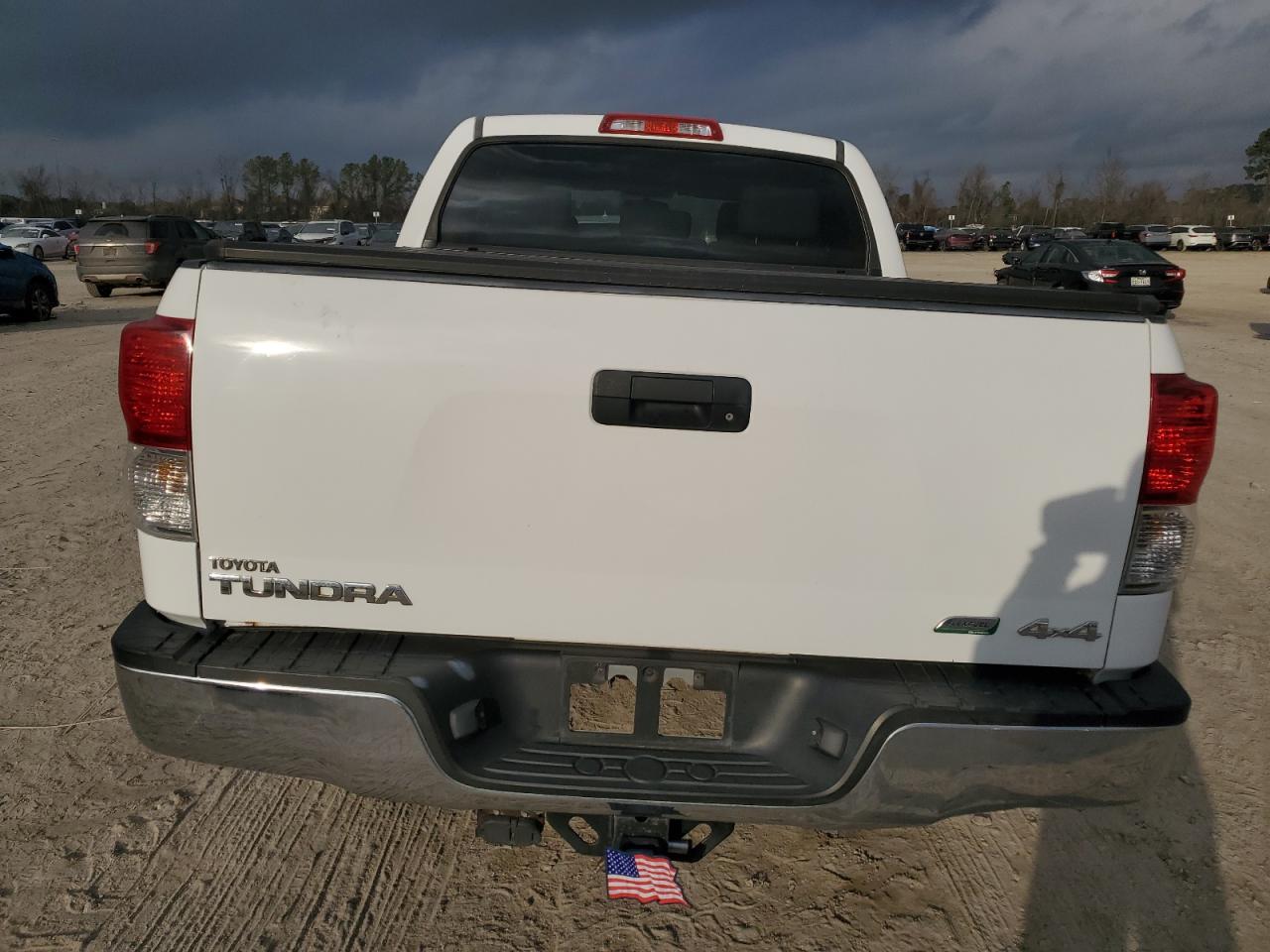 2011 Toyota Tundra - Image 6