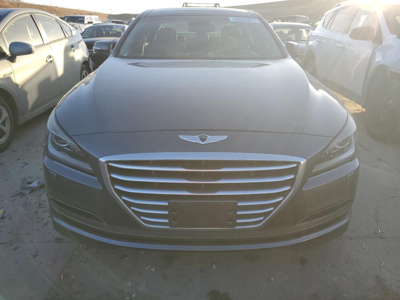 2015 Hyundai Genesis - Image 5