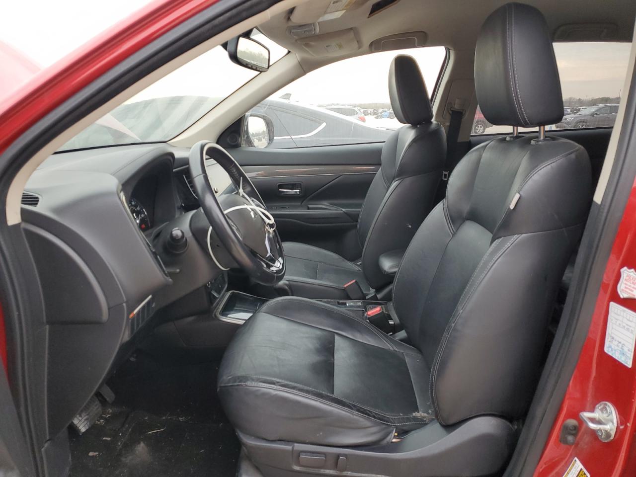 2019 Mitsubishi Outlander - Image 7