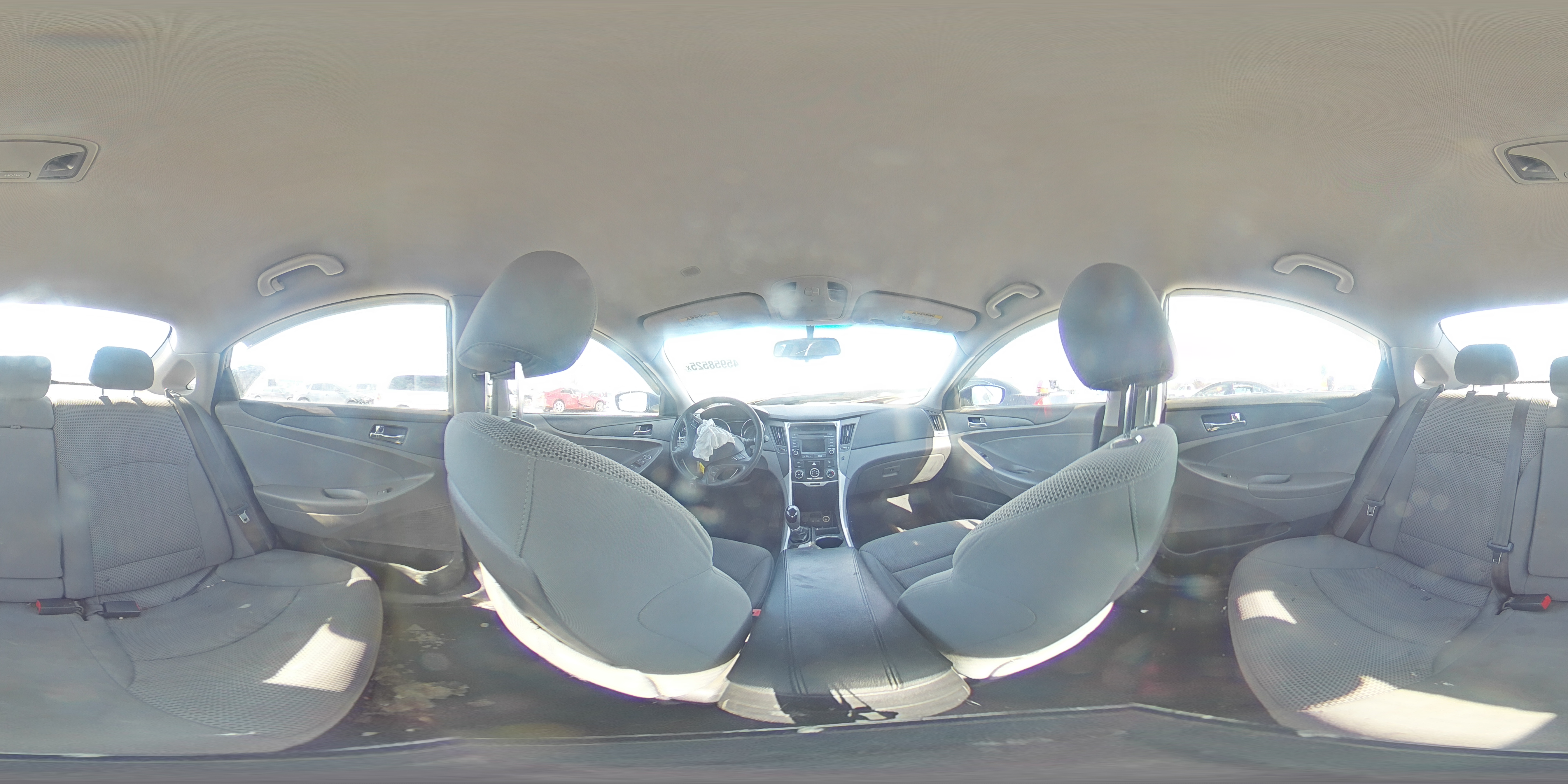 2014 Hyundai Sonata - Image 13