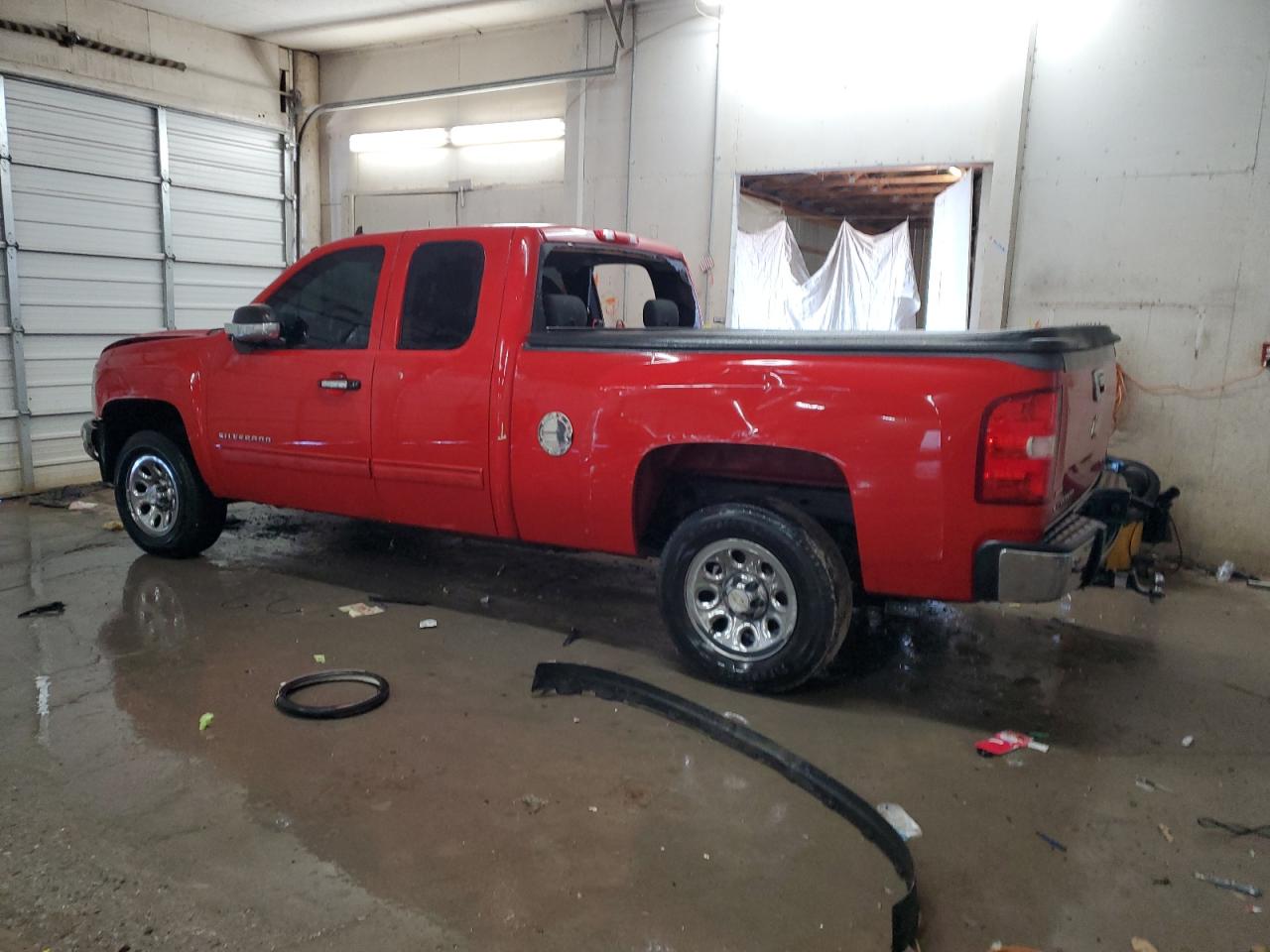 2011 Chevrolet Silverado - Image 2