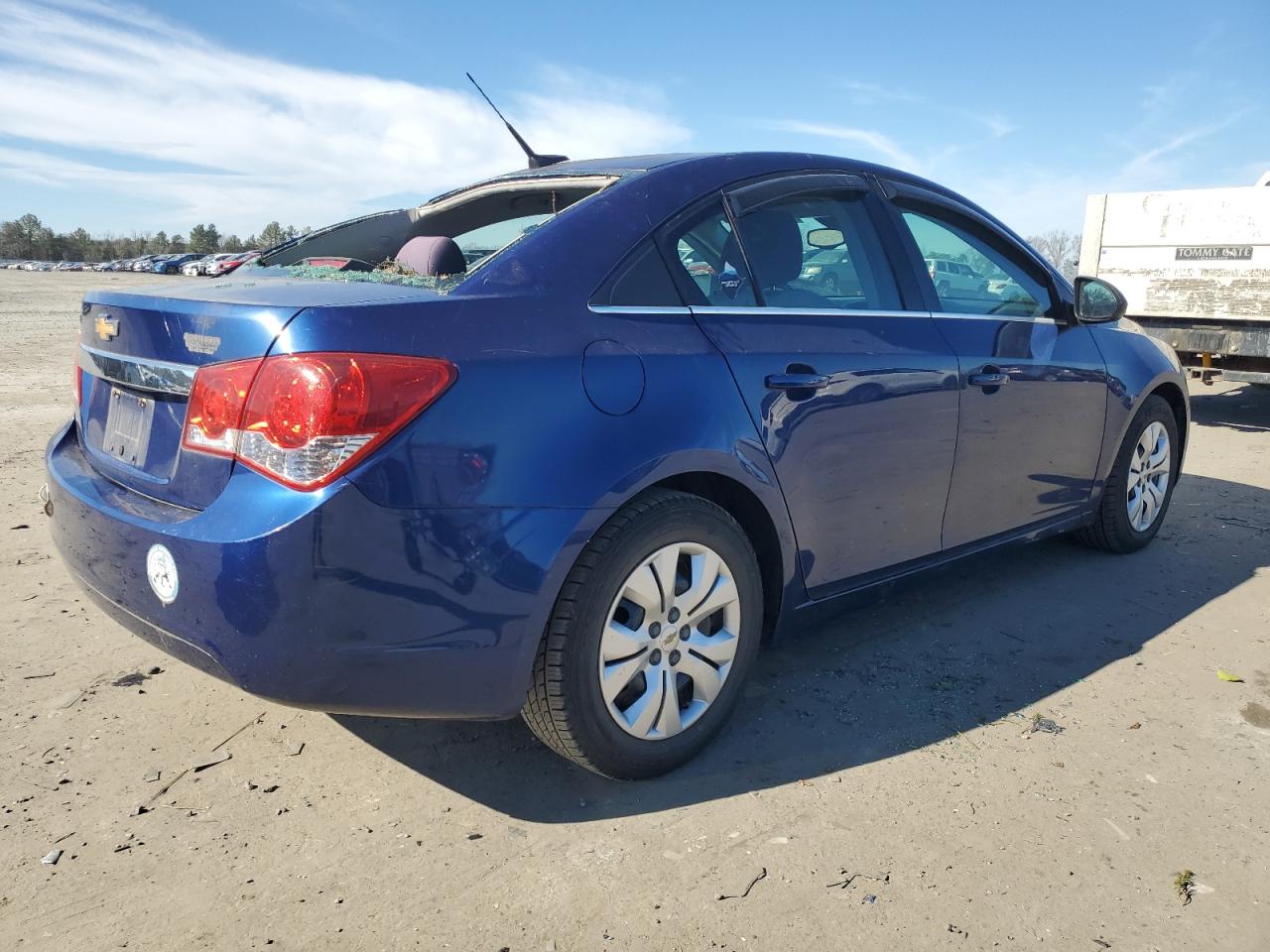 2012 Chevrolet Cruze - Image 3