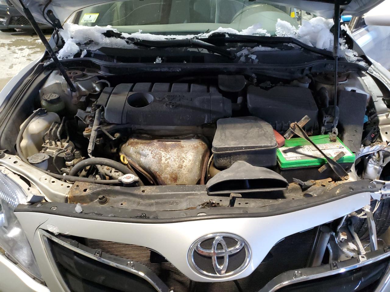 2011 Toyota Camry - Image 11