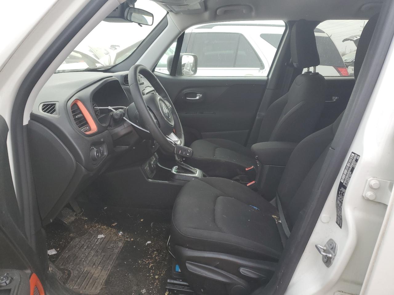 2018 Jeep Renegade - Image 7