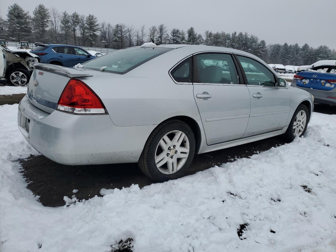 2010 Chevrolet Impala - Image 3