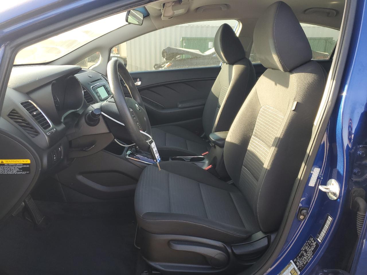 2017 Kia Forte - Image 7