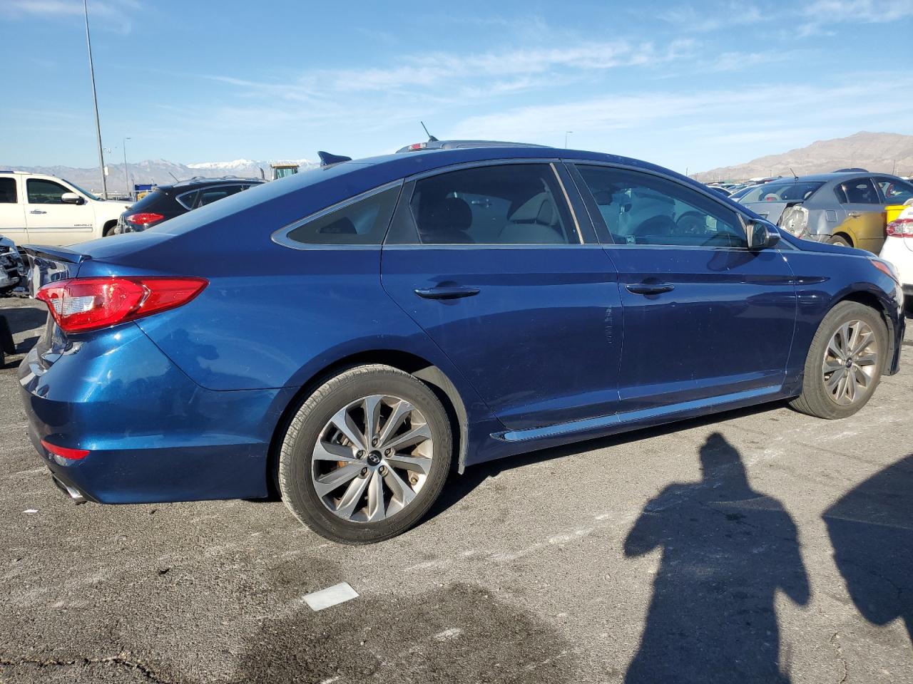 2015 Hyundai Sonata - Image 3
