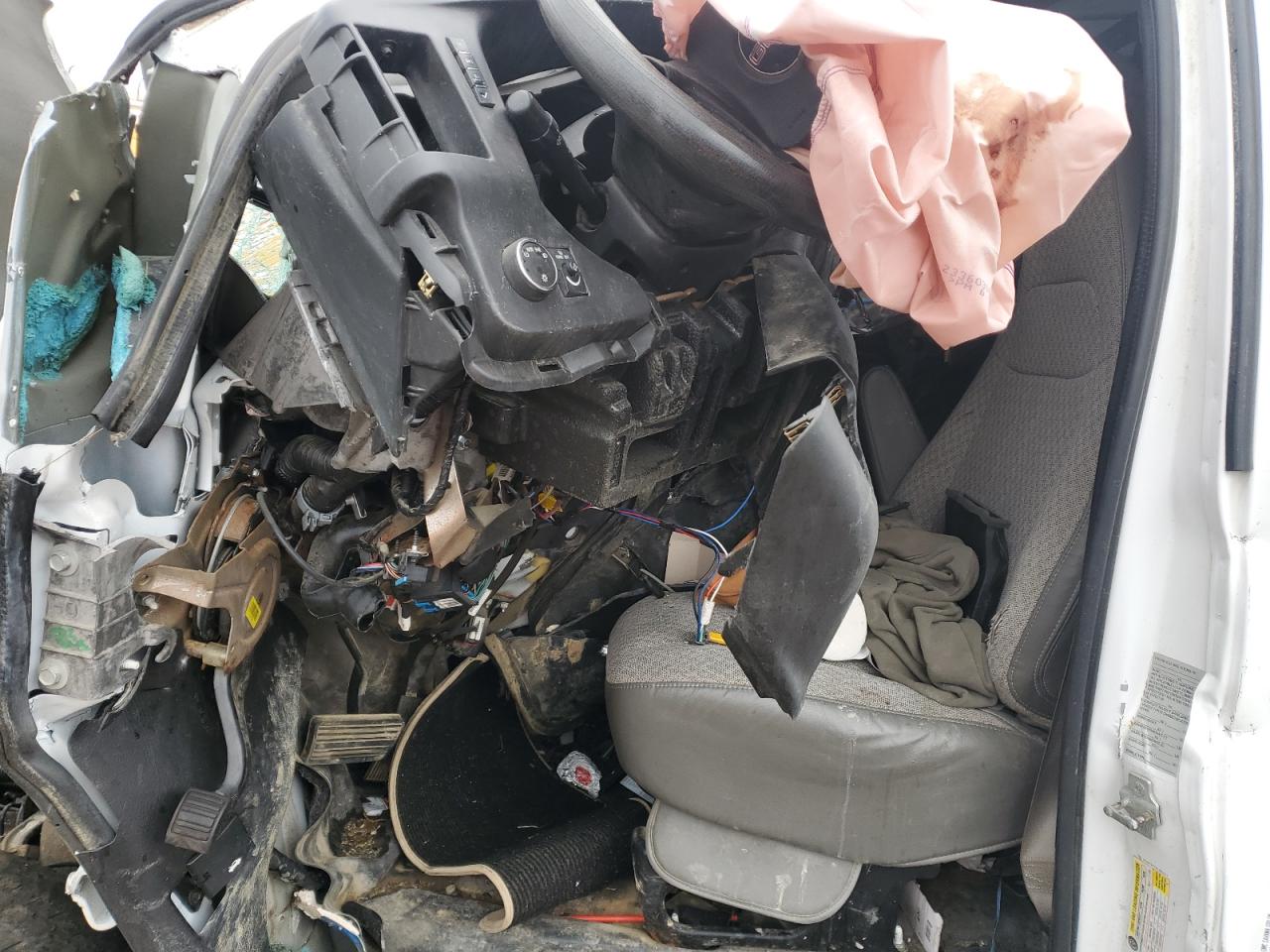 2016 GMC Savana G2500 VIN: 1GTW7AFF3G1902217 Lot: 86227395