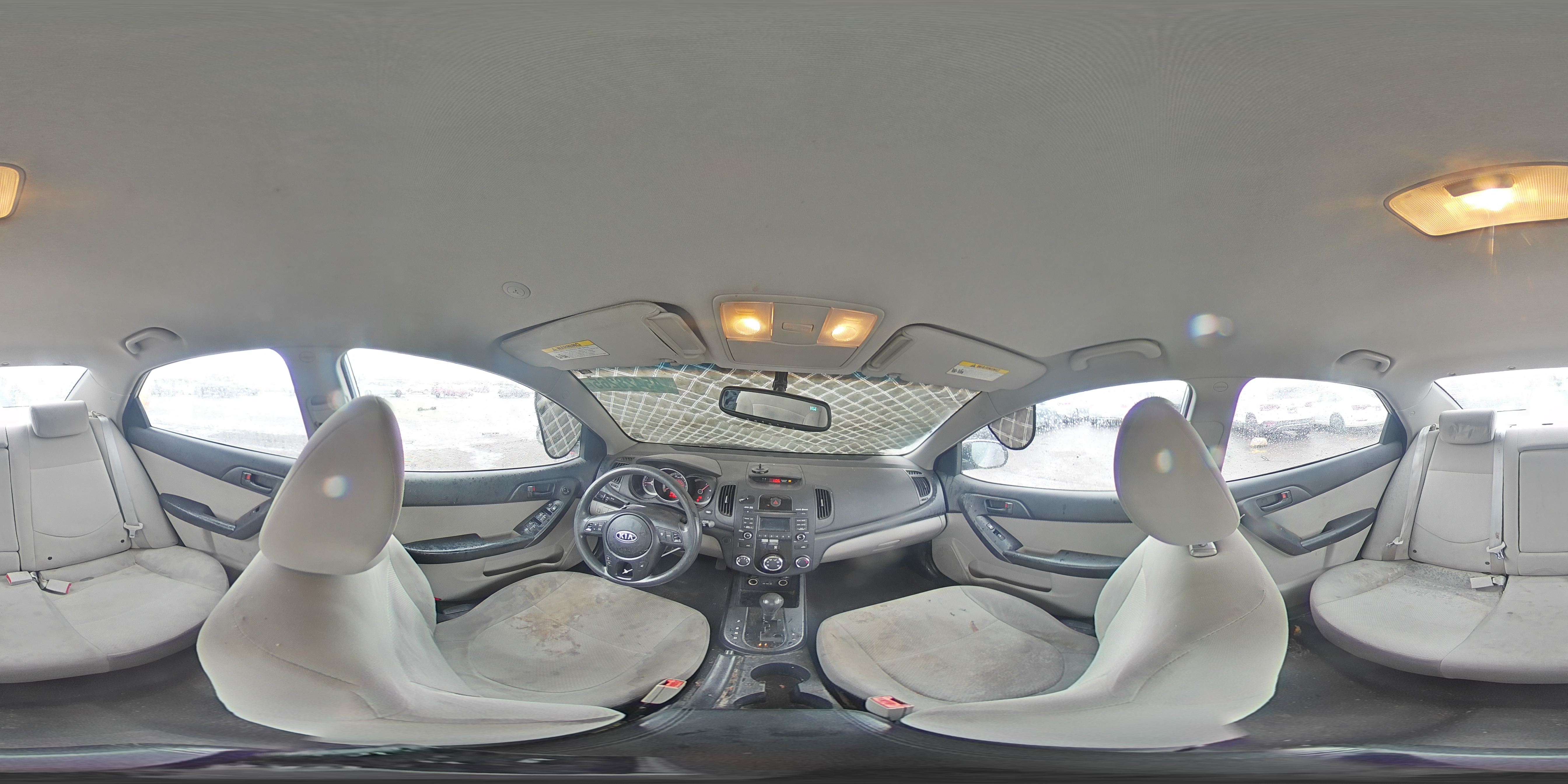 2010 Kia Forte - Image 13