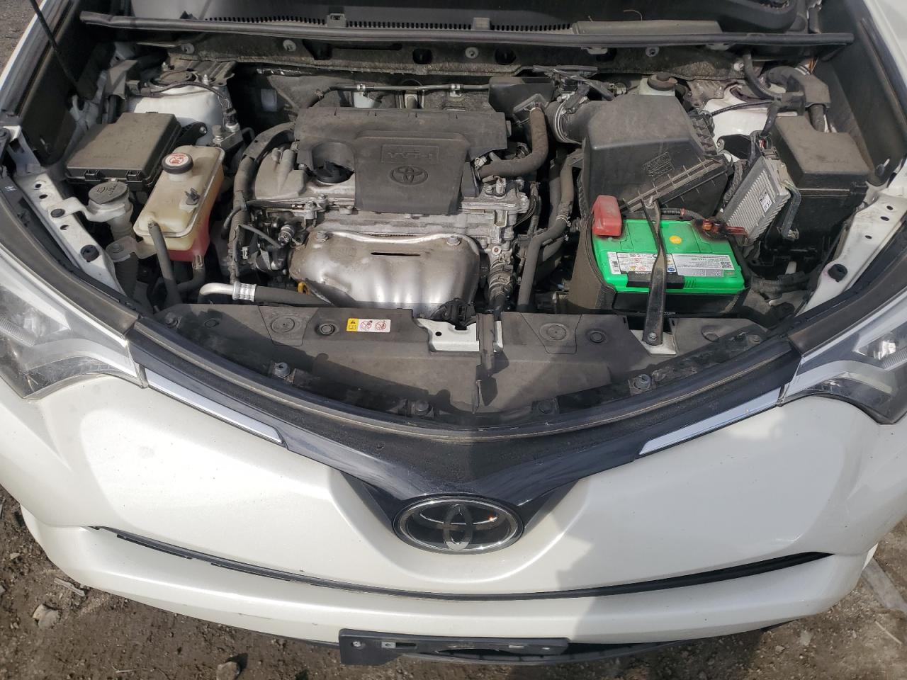 2018 Toyota RAV 4 - Image 12