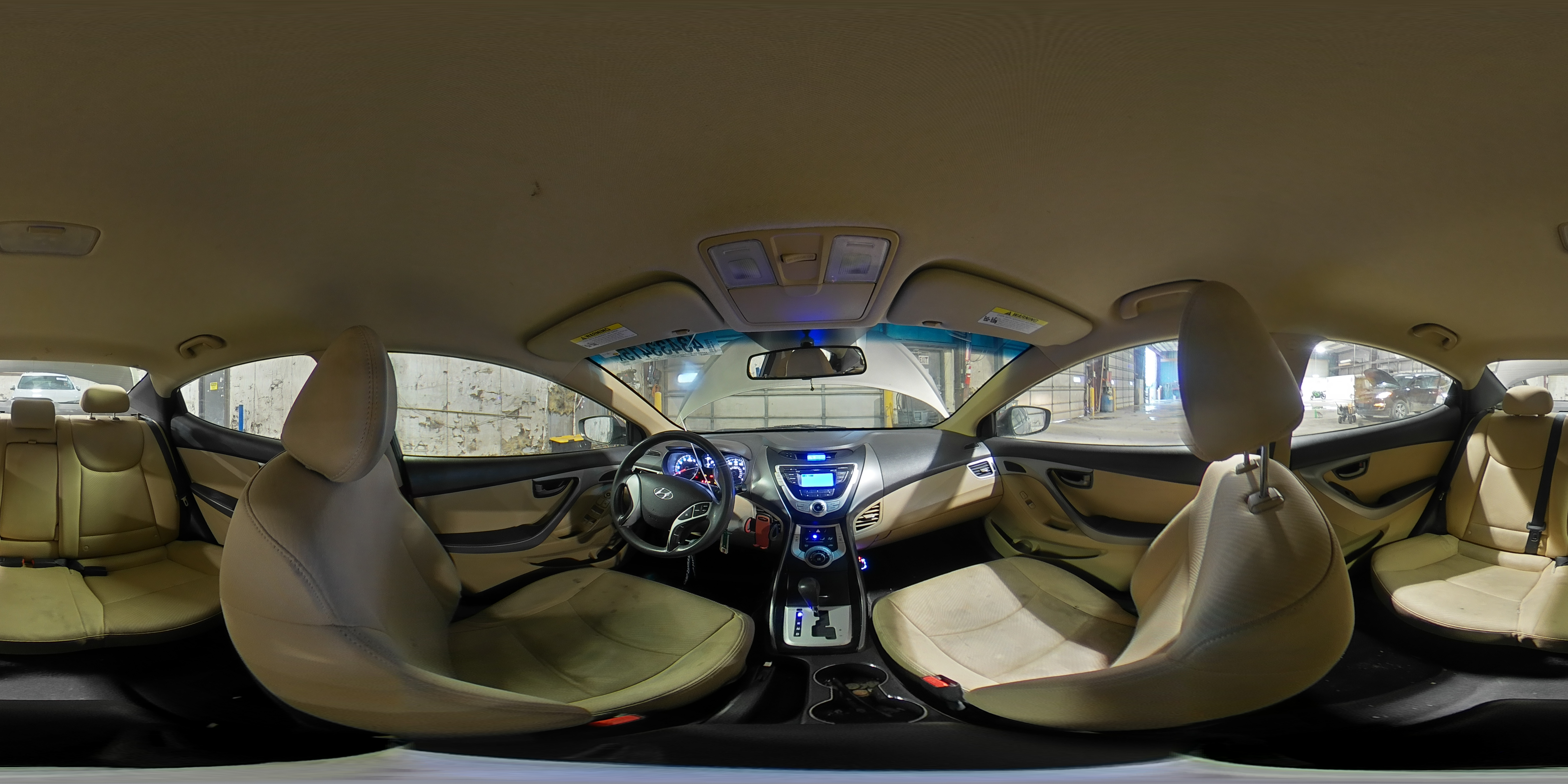 2011 Hyundai Elantra - Image 12