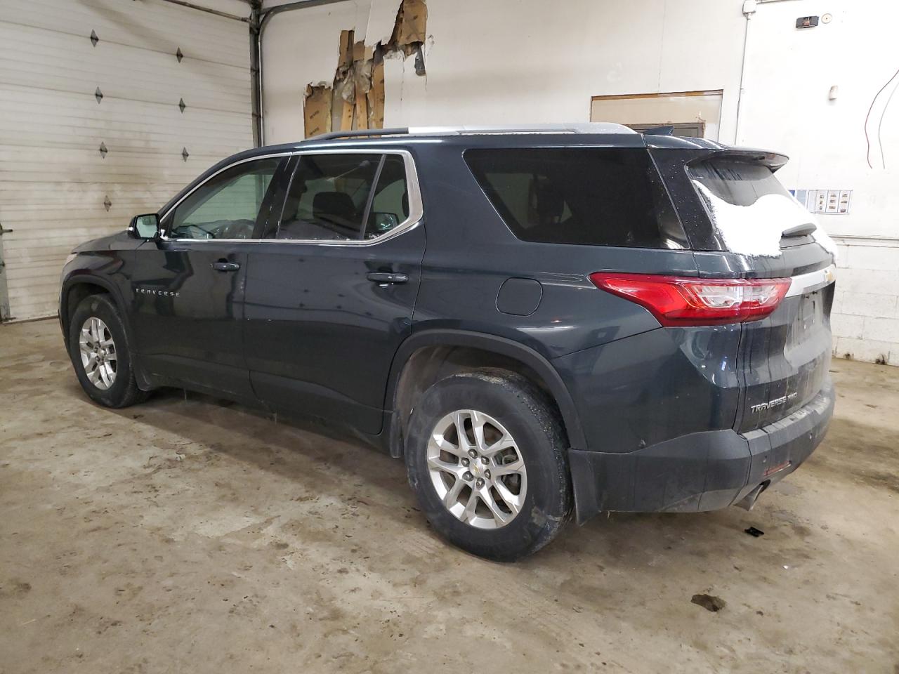 2018 Chevrolet Traverse - Image 2