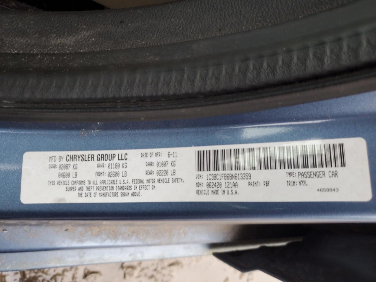 2011 Chrysler 200 - Image 12