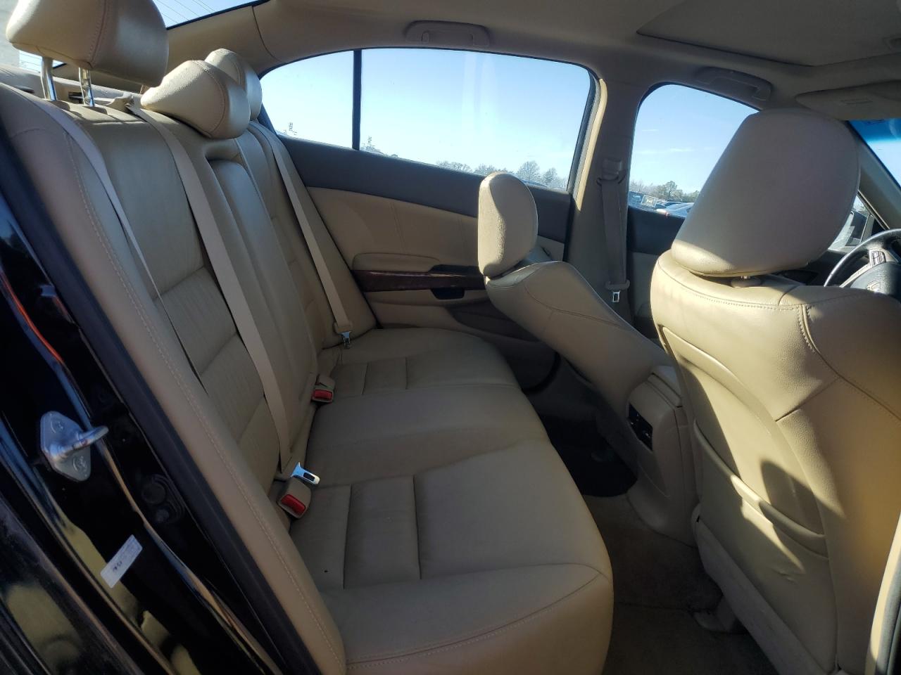 2010 Honda Accord - Image 10