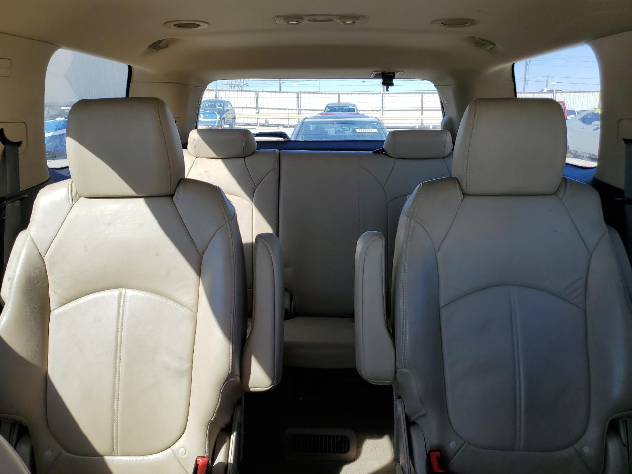 2012 GMC Acadia - Image 10