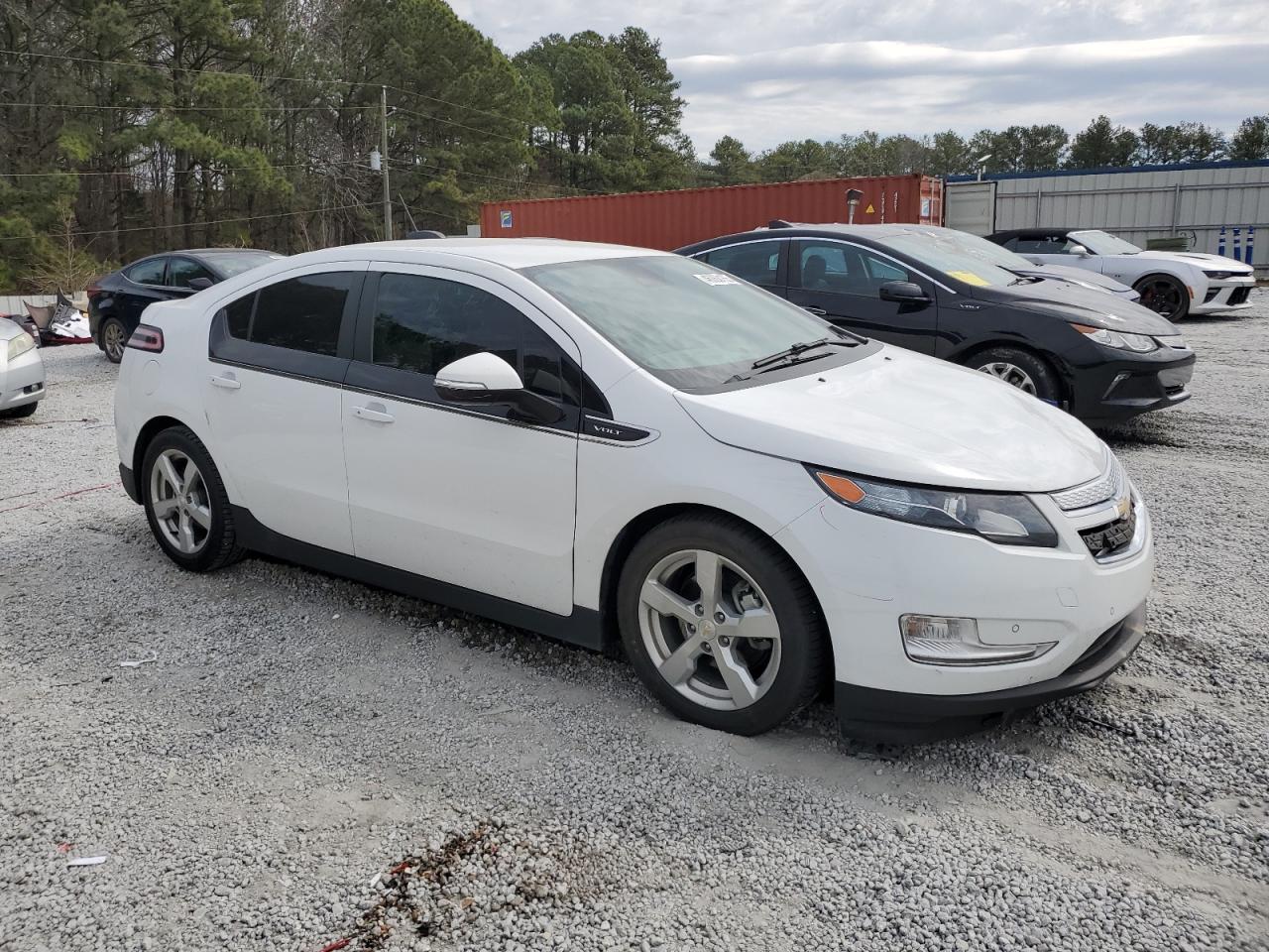 2015 Chevrolet Volt - Image 4