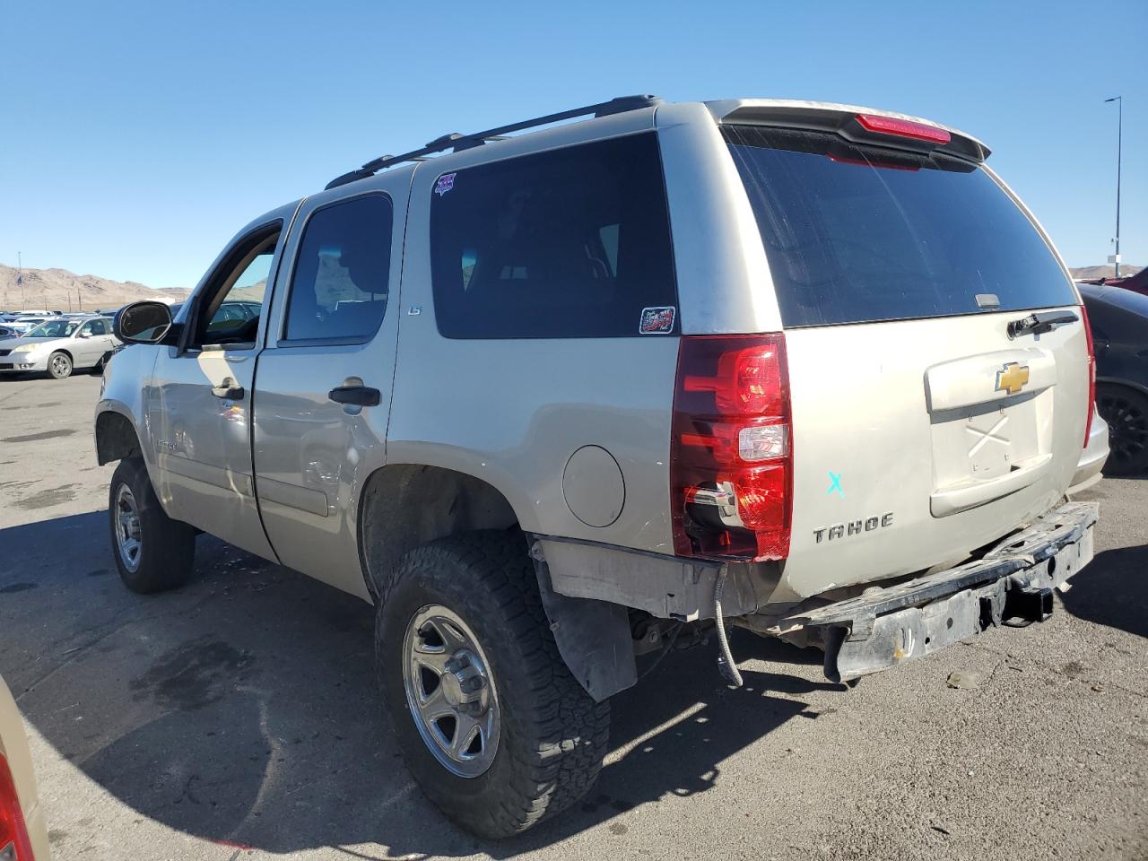 2007 Chevrolet Tahoe - Image 2