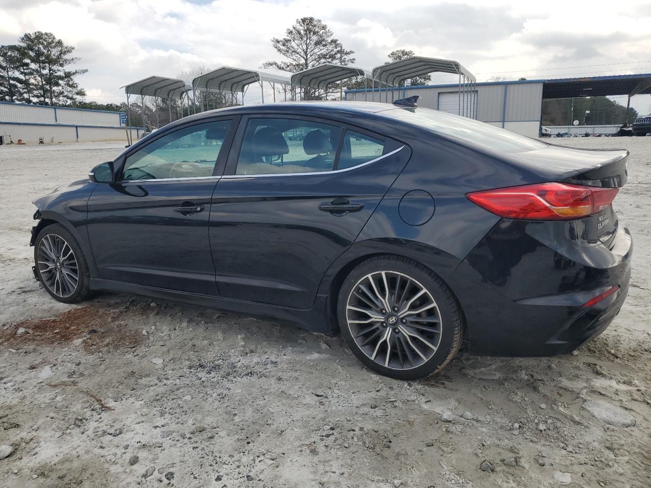 2018 Hyundai Elantra - Image 2