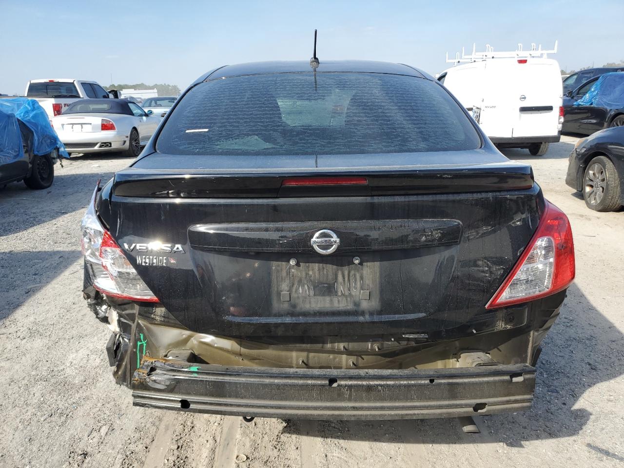 2019 Nissan Versa - Image 6