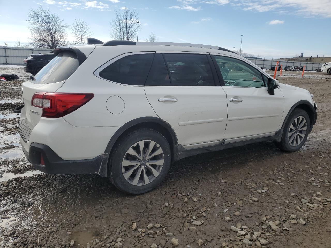 2019 Subaru Outback - Image 3