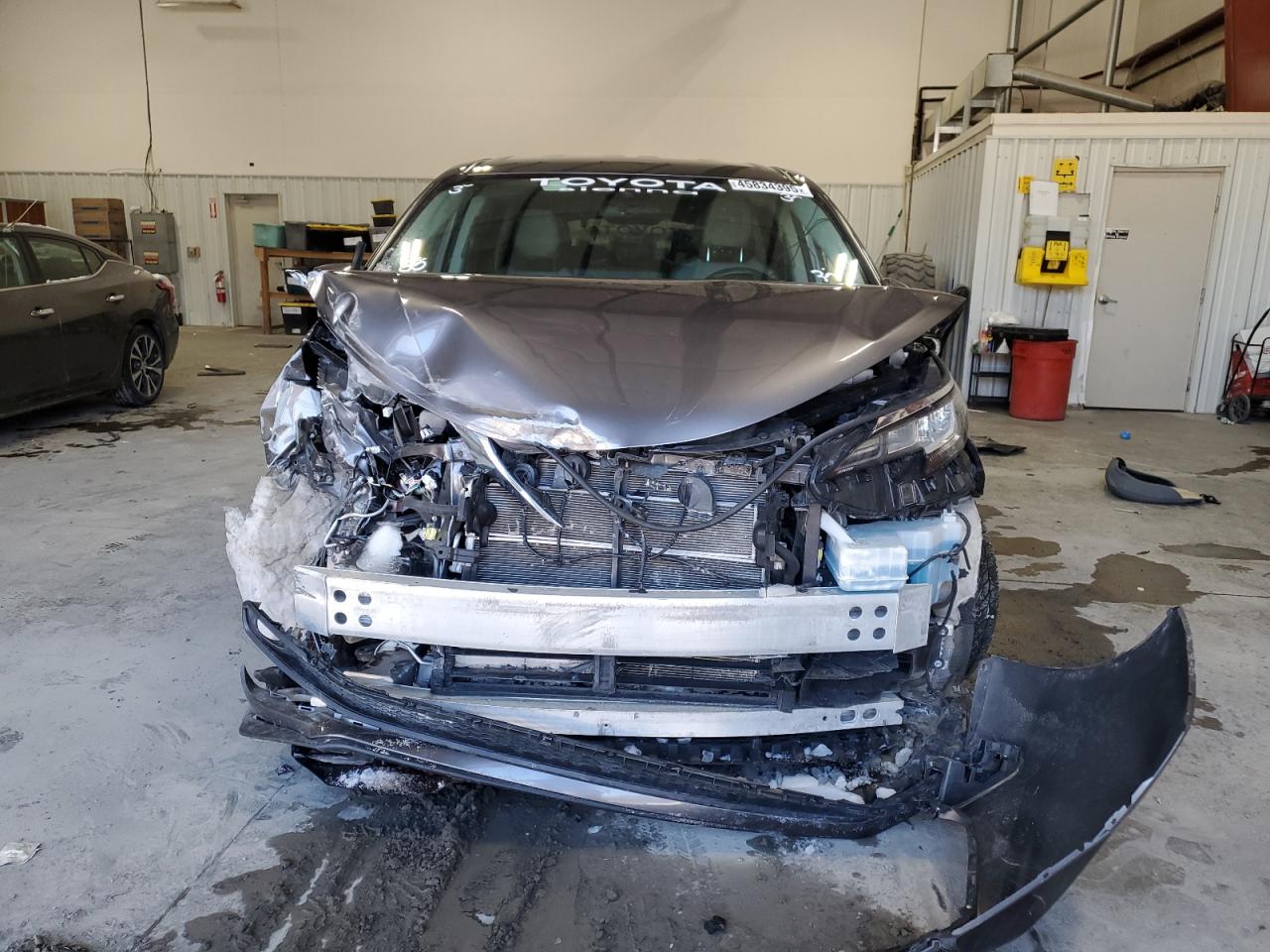 2021 Toyota Sienna - Image 5