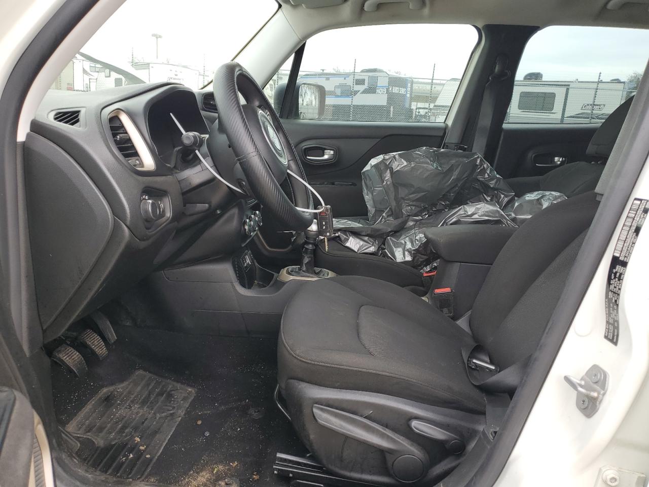 2015 Jeep Renegade - Image 7