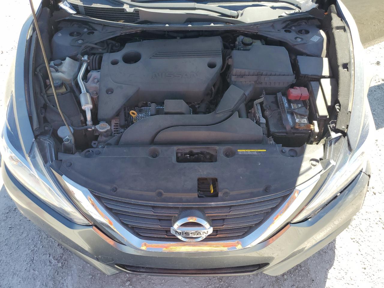 2017 Nissan Altima - Image 11