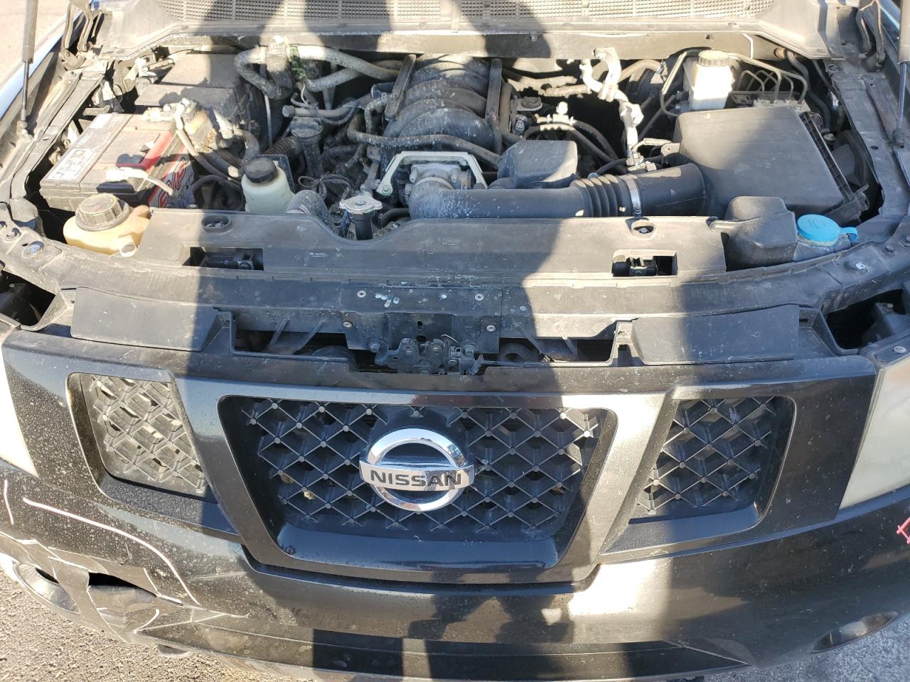 2015 Nissan Armada - Image 12