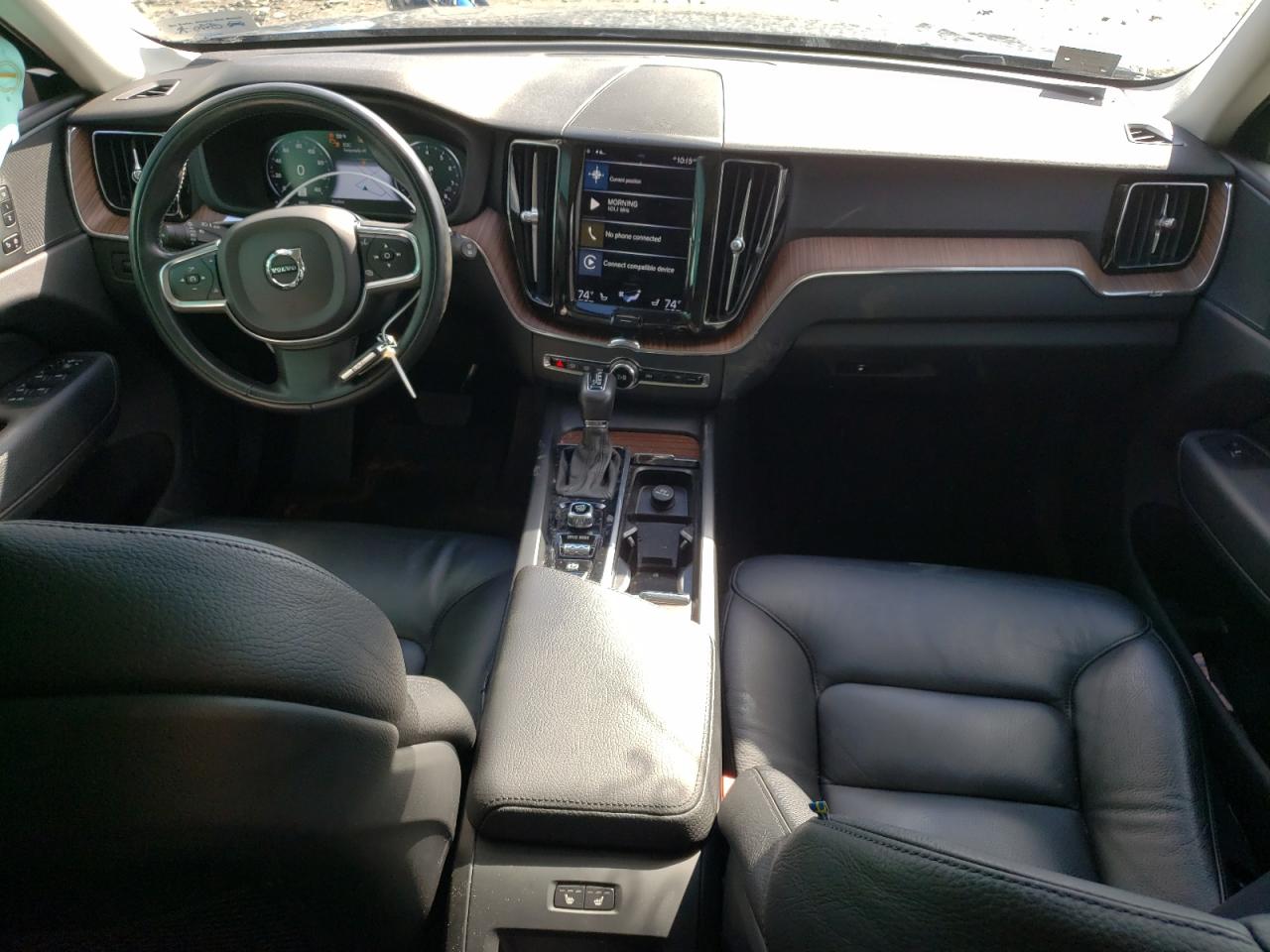 2021 Volvo XC60 - Image 8