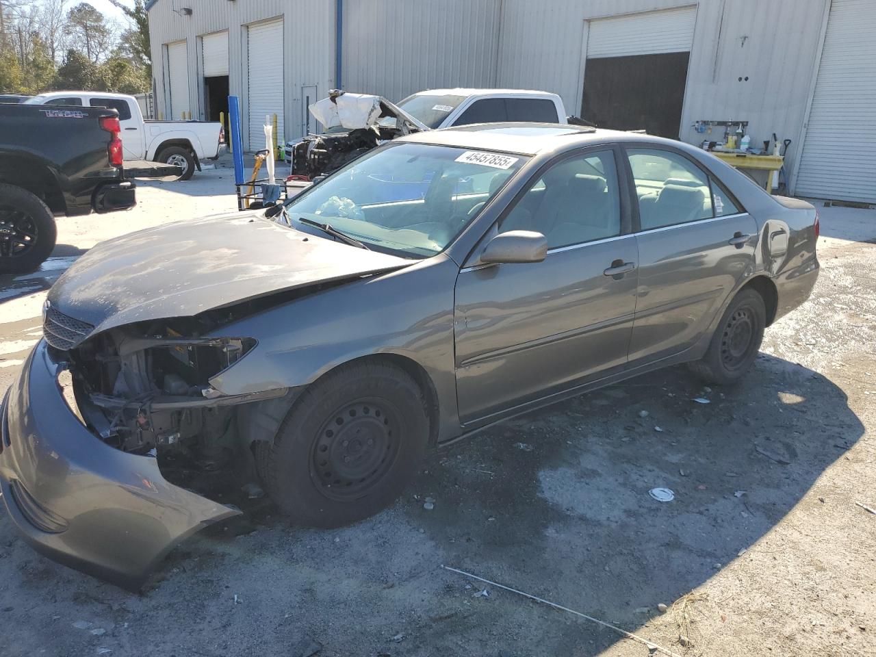 2004 Toyota Camry Le for Sale in Savannah, GA - Front End