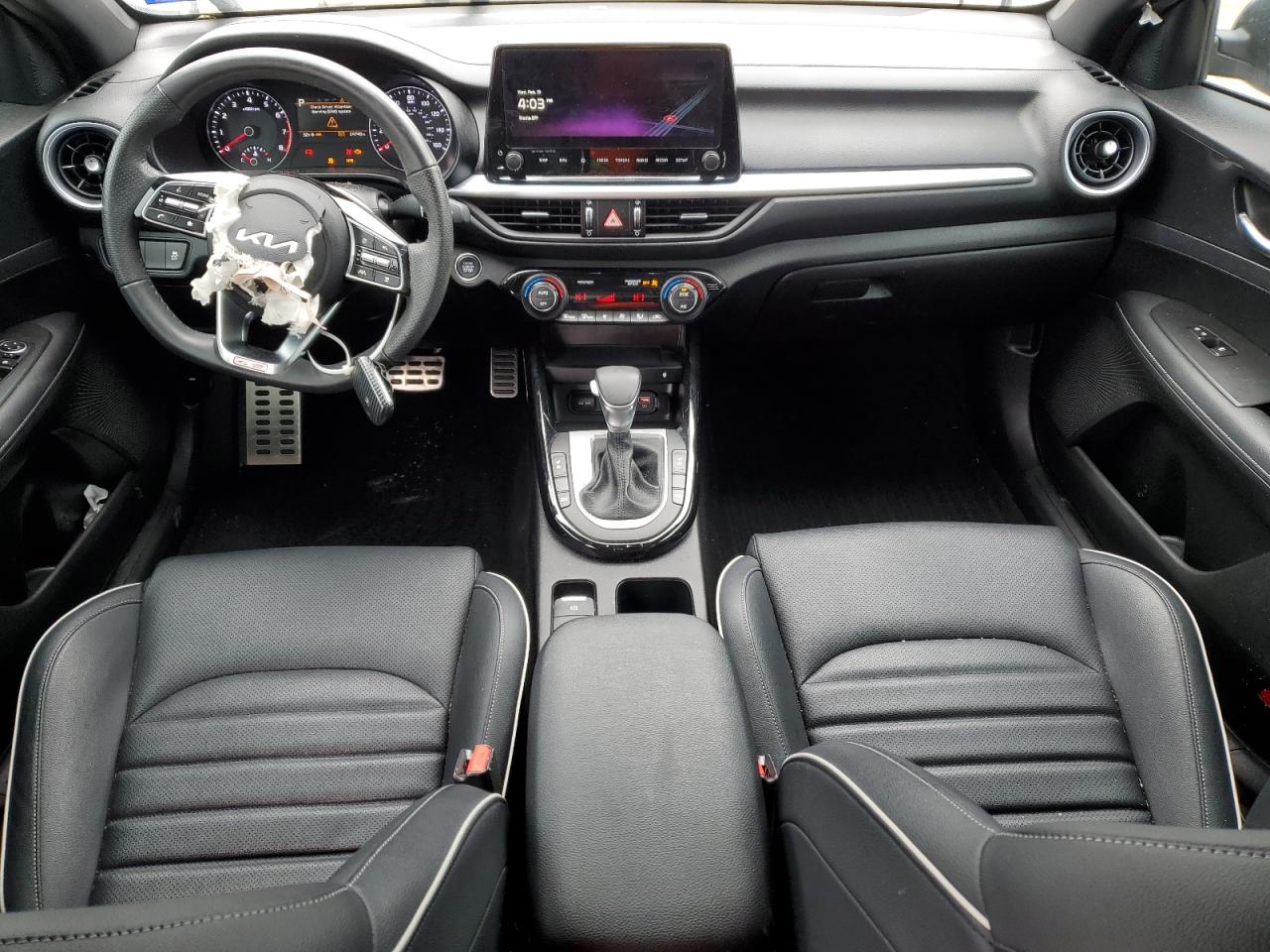 2023 Kia Forte - Image 8