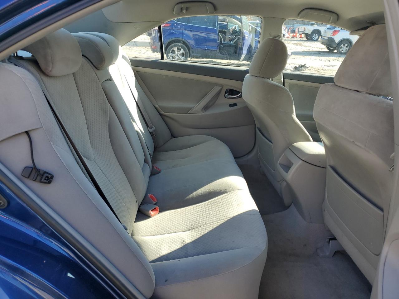 2009 Toyota Camry - Image 10
