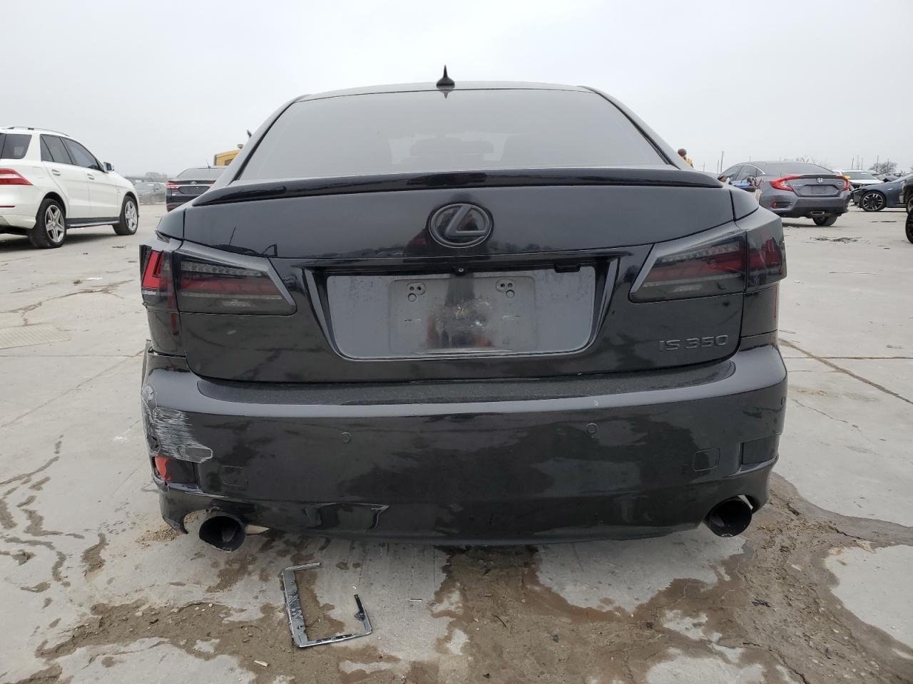 2011 Lexus IS - Image 6