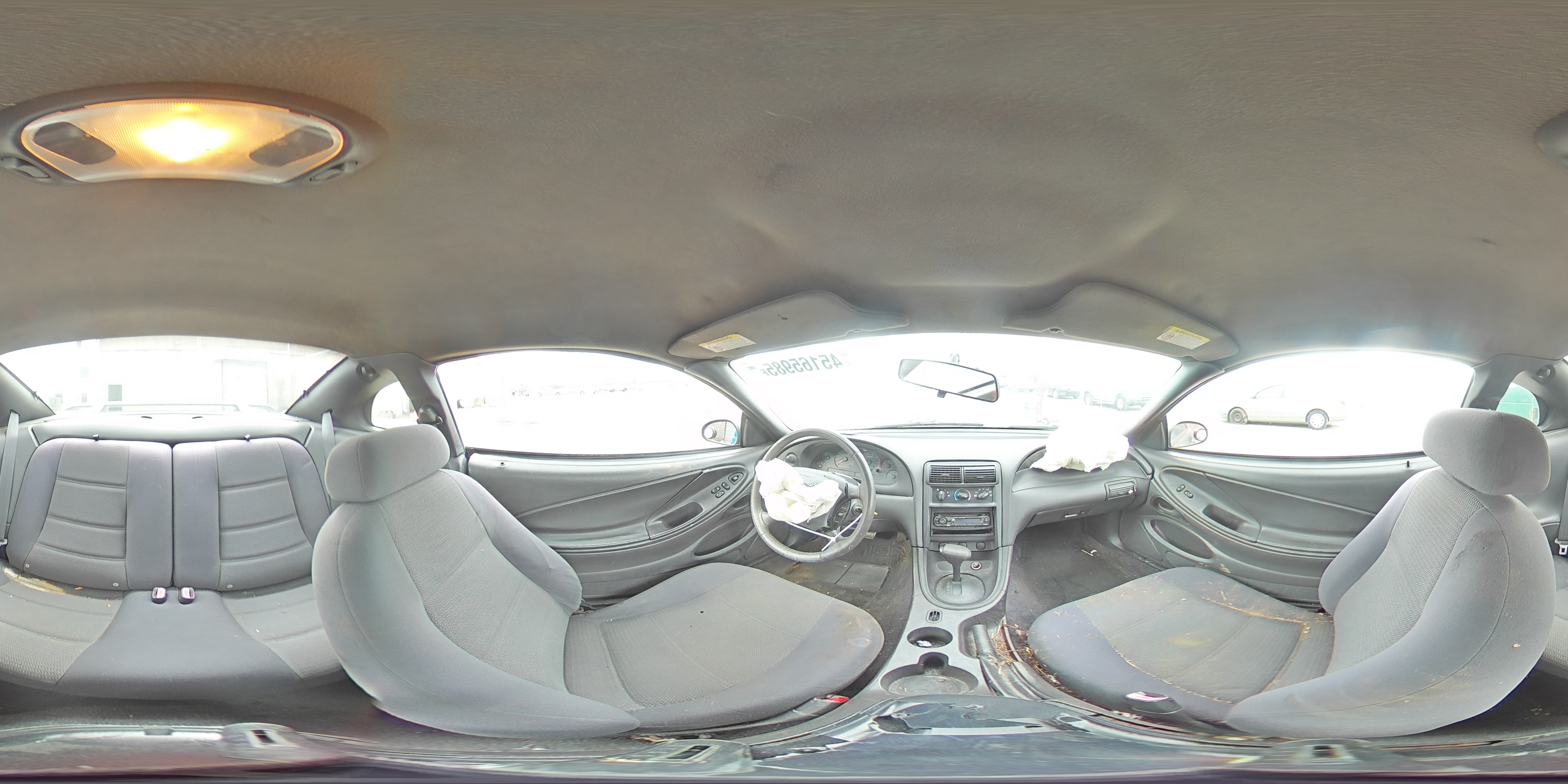 2004 Ford Mustang - Image 13