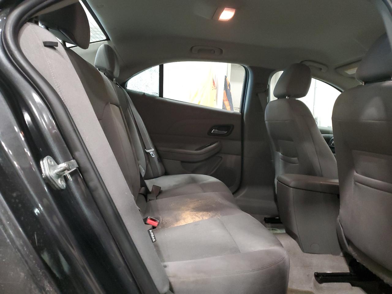 2015 Chevrolet Malibu - Image 10